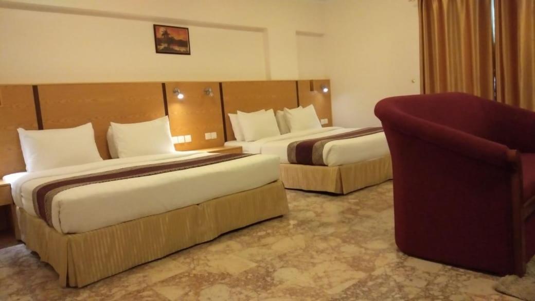 Al Reef Hotel Muscat Exterior photo